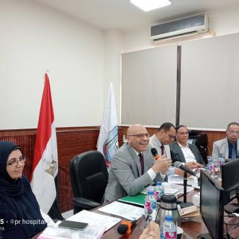 مجلس كلية الطب بجامعة قناة السويس يناقش إنجازات مايو 2026